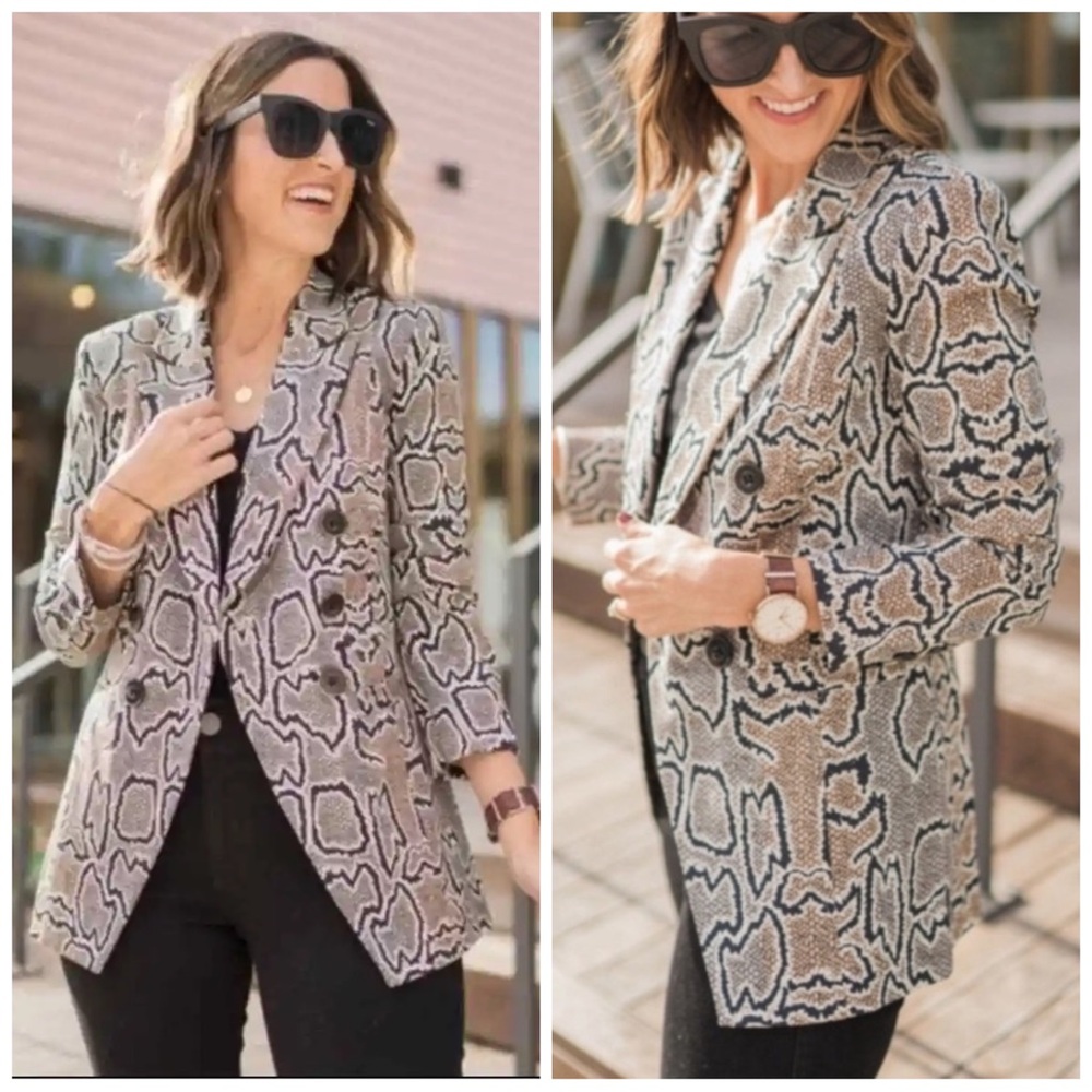 Cabi Python Double Breasted Stretch Blazer Jacket… - image 1